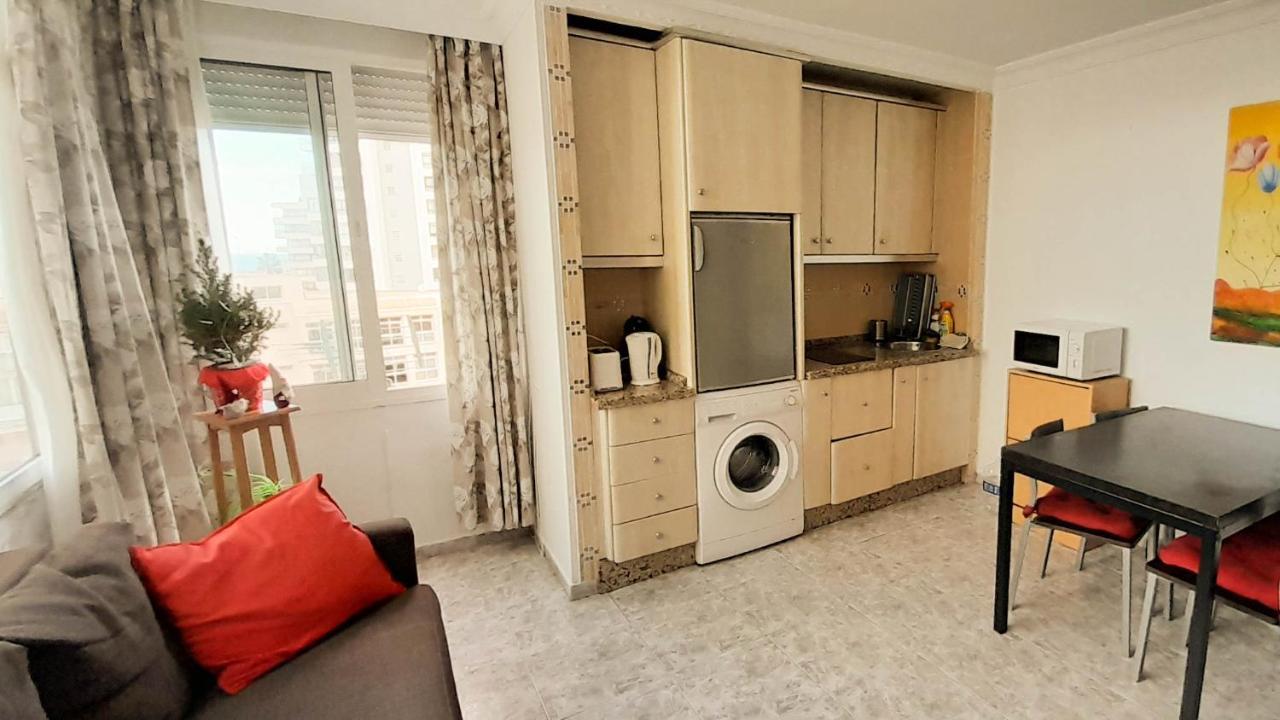 Apartamento En El Centro De Torremolinos Luaran gambar
