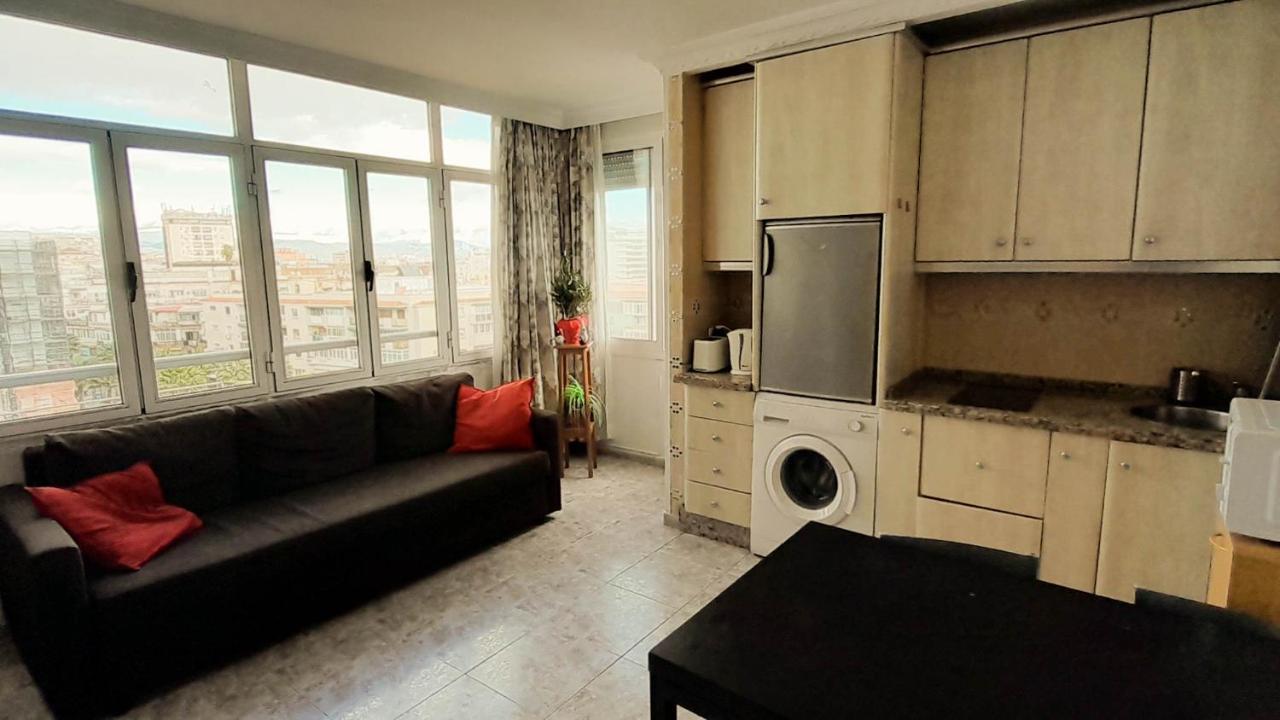 Apartamento En El Centro De Torremolinos Luaran gambar